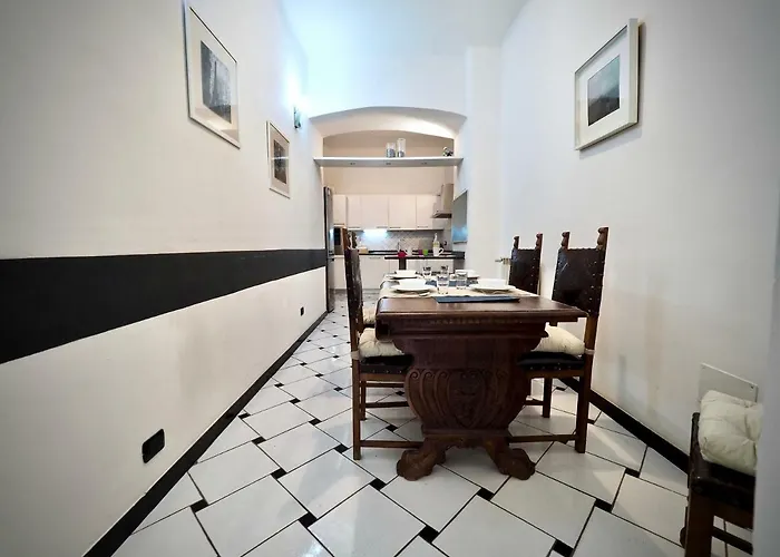 Daire Dimora Di Famagosta Centro - Genovabnb It